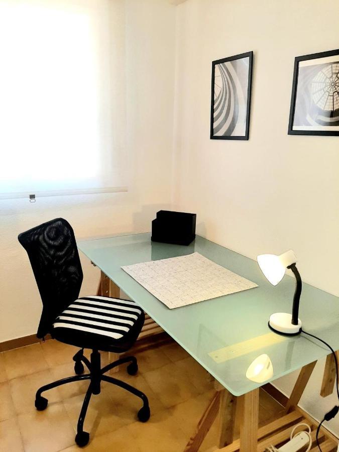 Panoramic Views To The Sea In Apartament